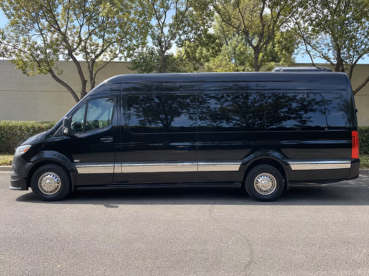 find the perfect transportation for your next wine tour 2